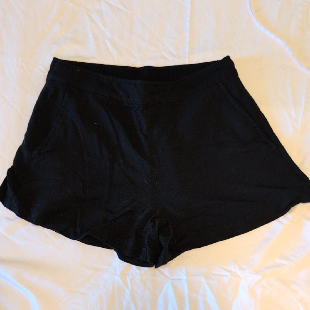 Old Navy High-Rise Playa Black Shorts
